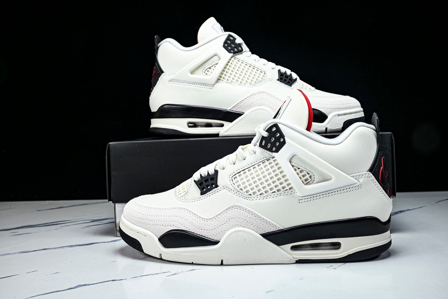 AJ4 Retro OG 'Flight Club'