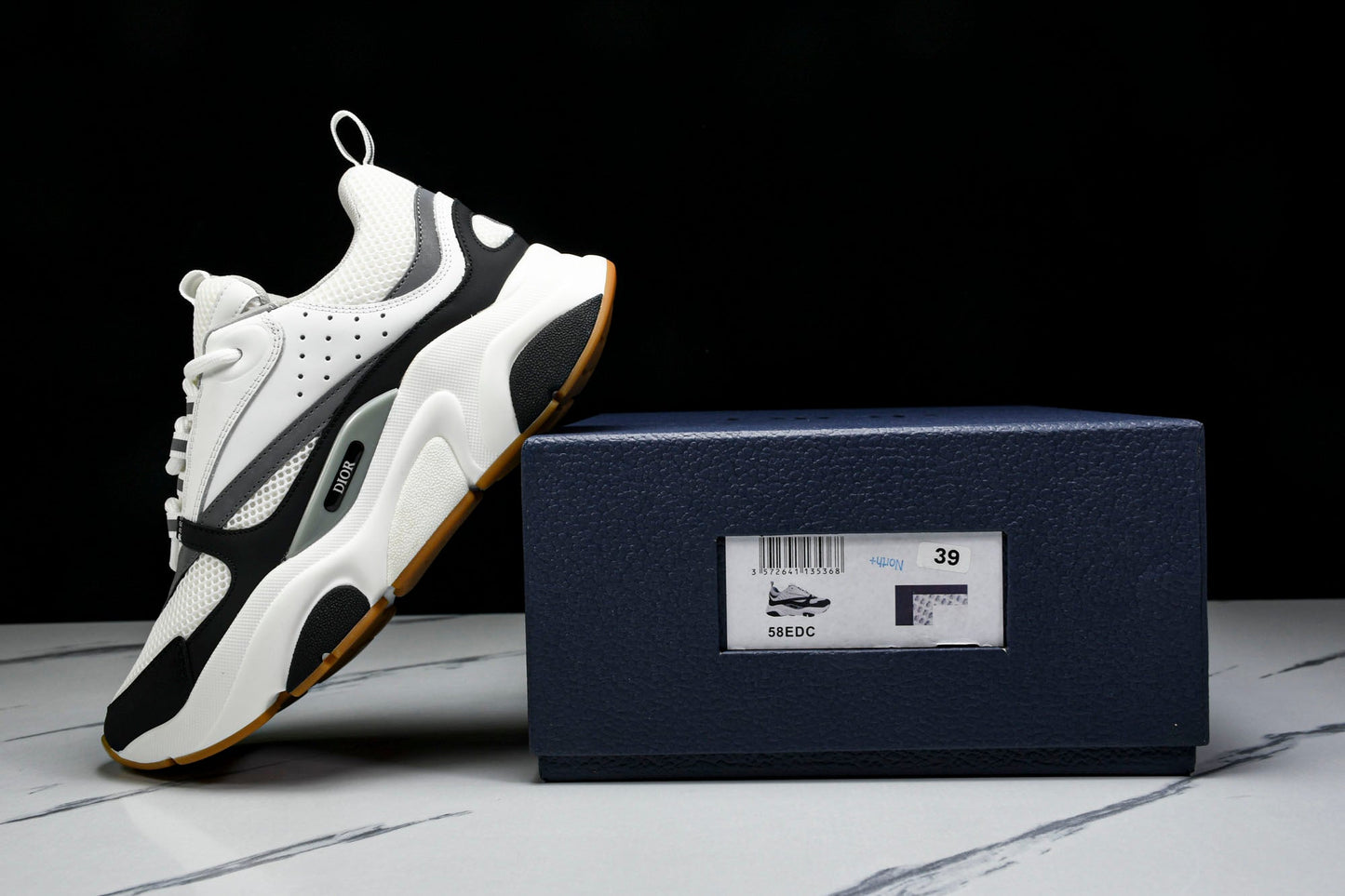 D1or B22 'White Black Gum' - UK 7 / US 8 / EU 41