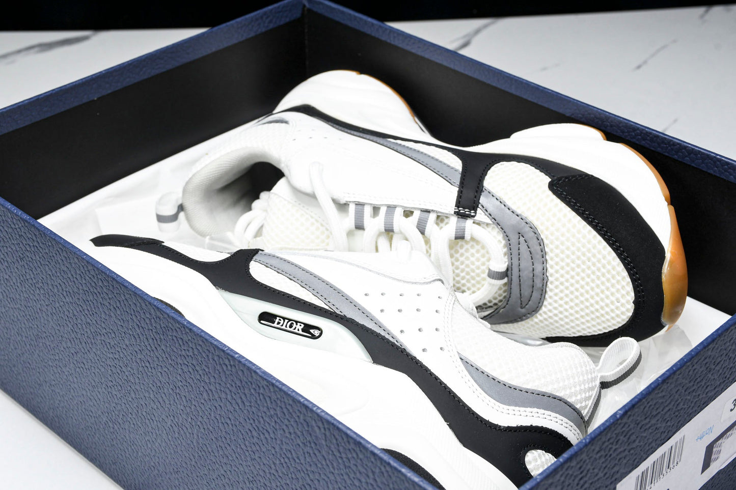 D1or B22 'White Black Gum' - UK 7 / US 8 / EU 41