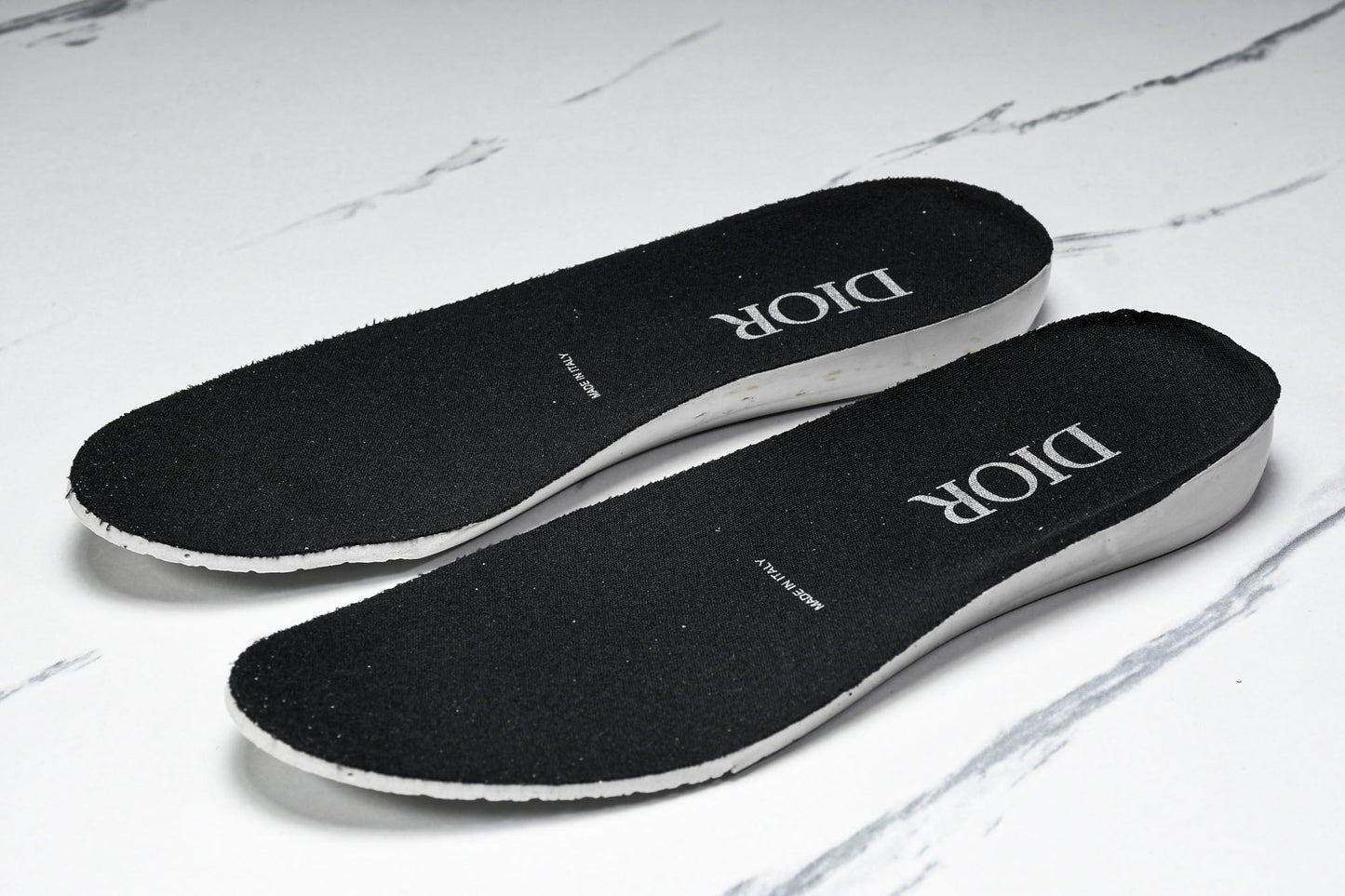 D1or B23 Low ‘Oblique Black’ - UK 9 / US 10 / EU 43