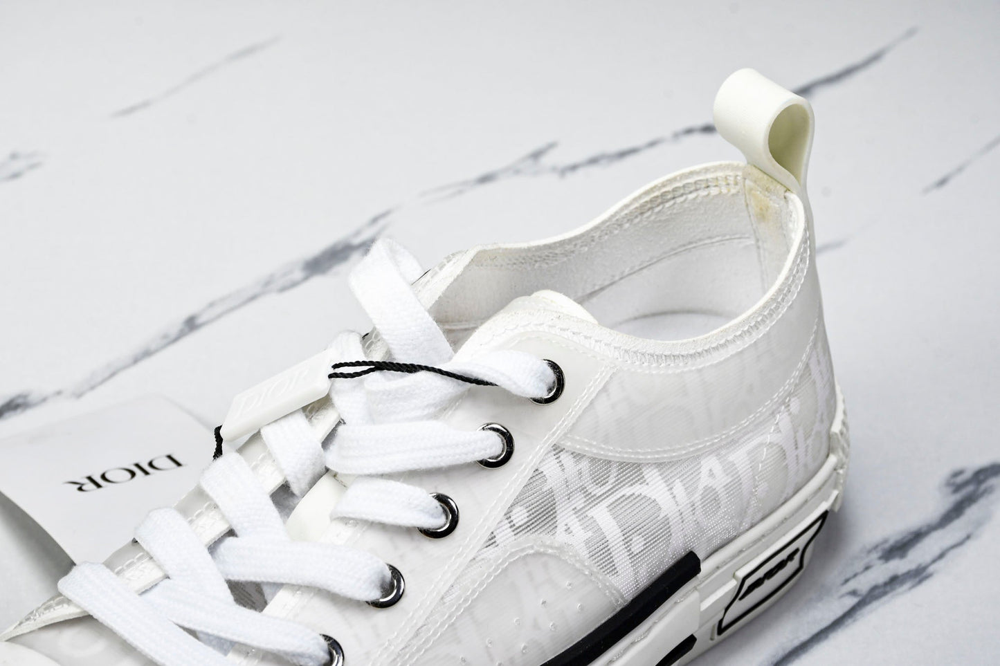 D1or B23 Low ‘Oblique White’