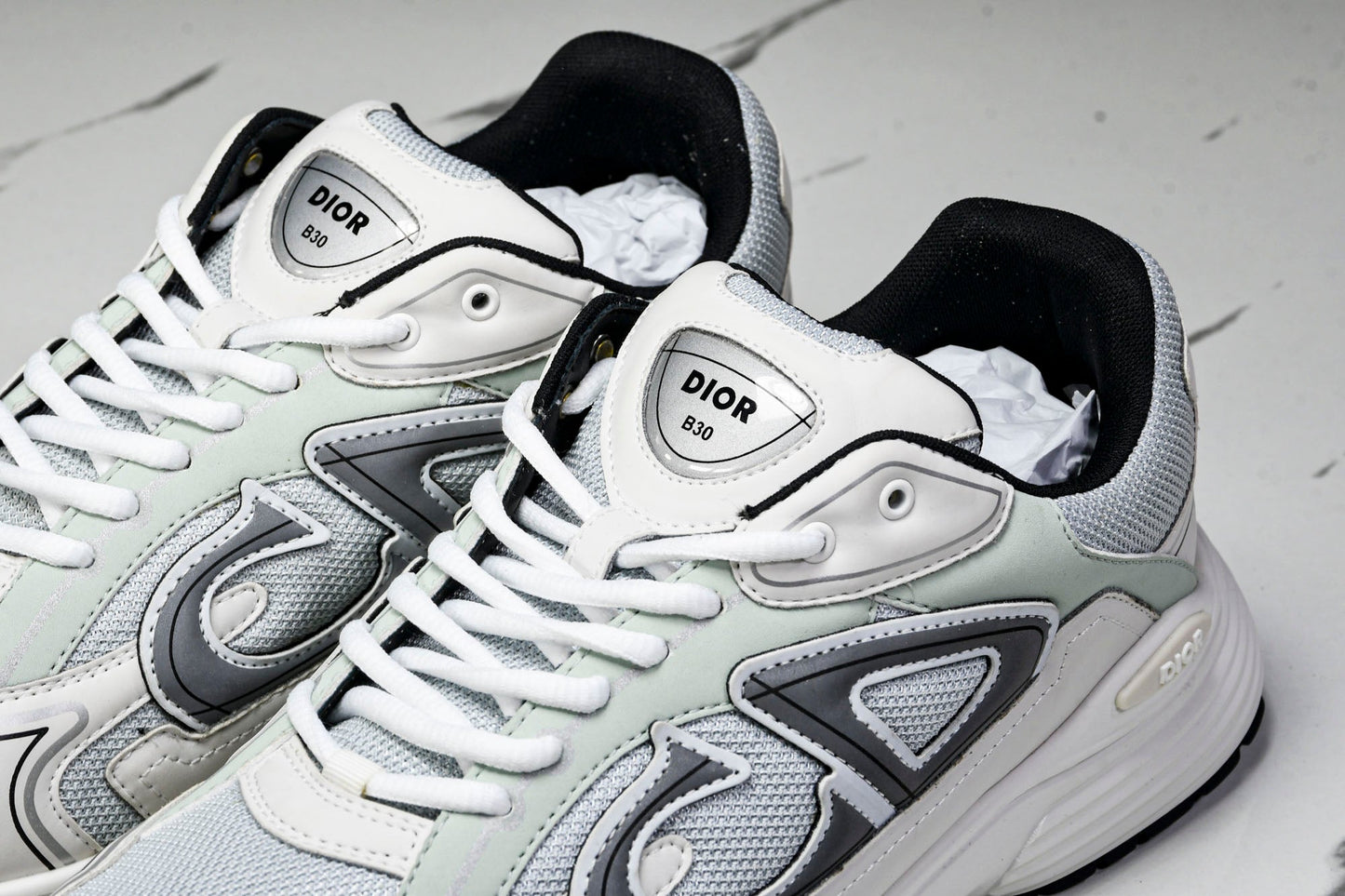D1or B30 'White Grey 2.0' - UK 10 / US 11 / EU 44
