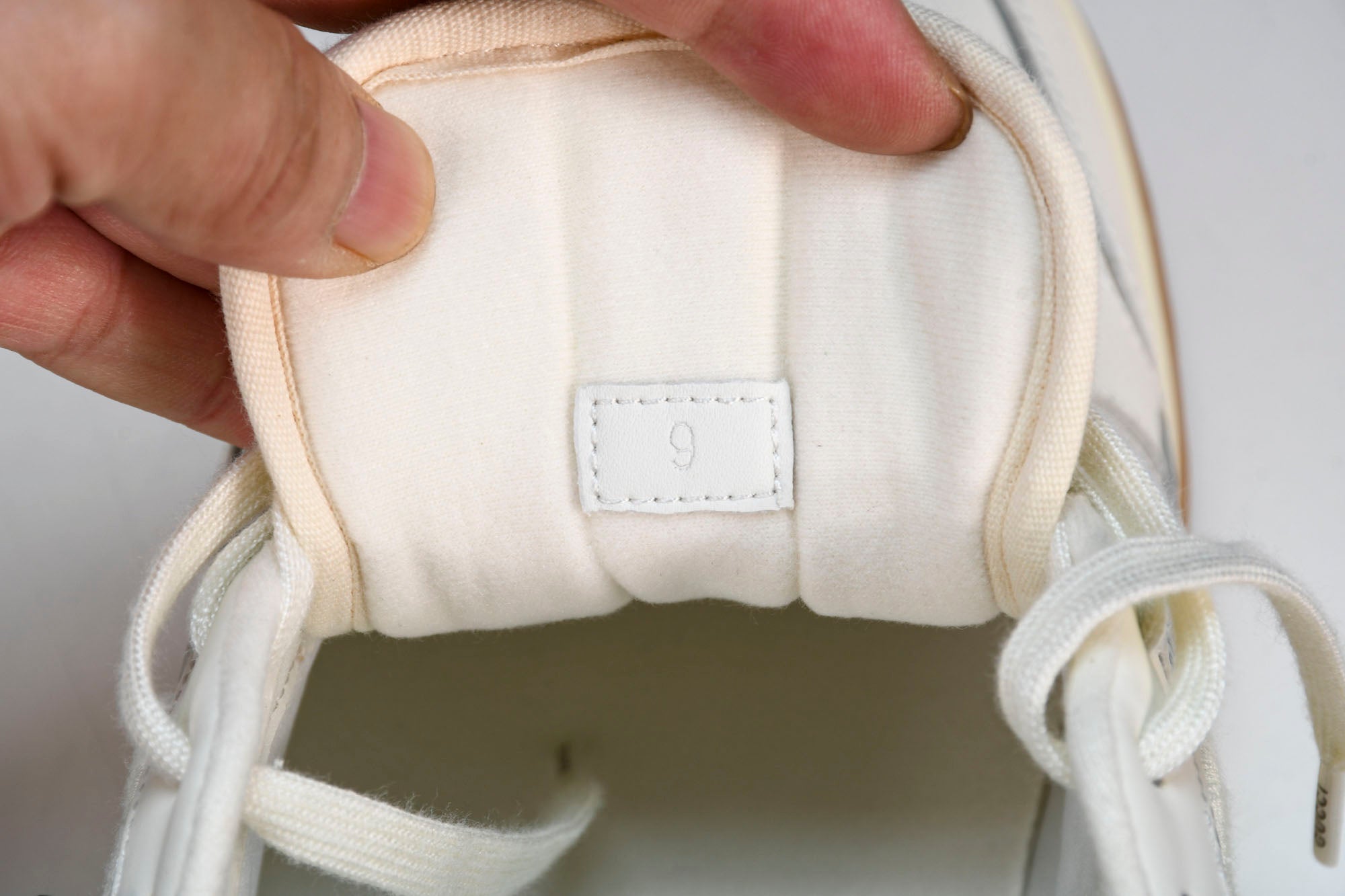 Guссi MAC80 'White' - (W) UK 6 / (W) US 9 / EU 39