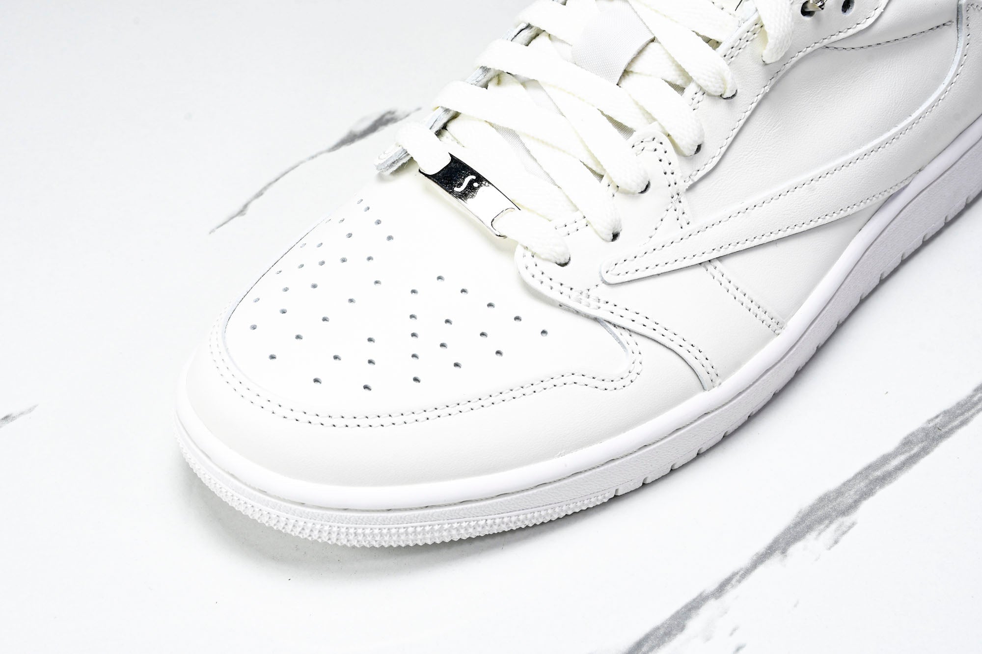 travis scott low white