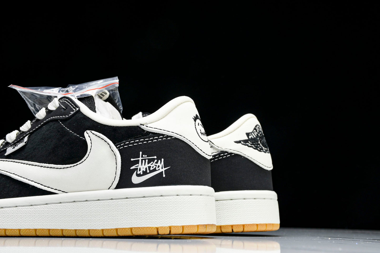 Travis Scott AJ1 Low x Stussy 'Black White Gum' (Custom) - UK 7.5 / US 8.5 / EU 42
