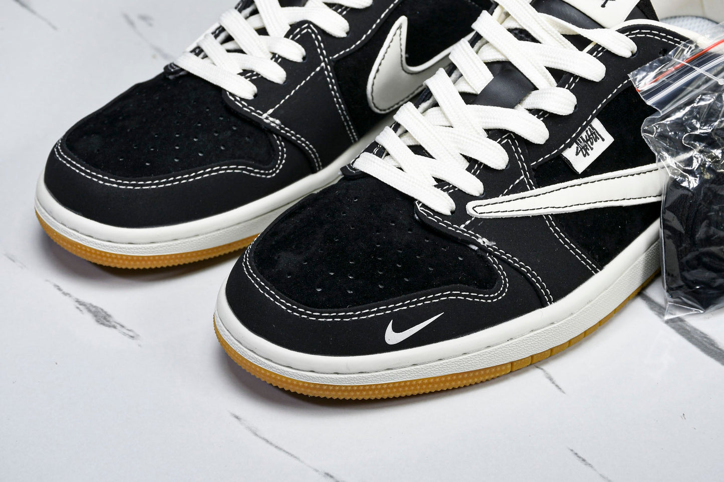 Travis Scott AJ1 Low x Stussy 'Black White Gum' (Custom) - UK 7.5 / US 8.5 / EU 42
