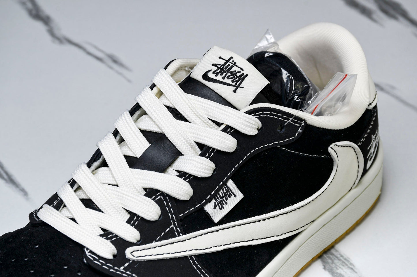 Travis Scott AJ1 Low x Stussy 'Black White Gum' (Custom) - UK 7.5 / US 8.5 / EU 42