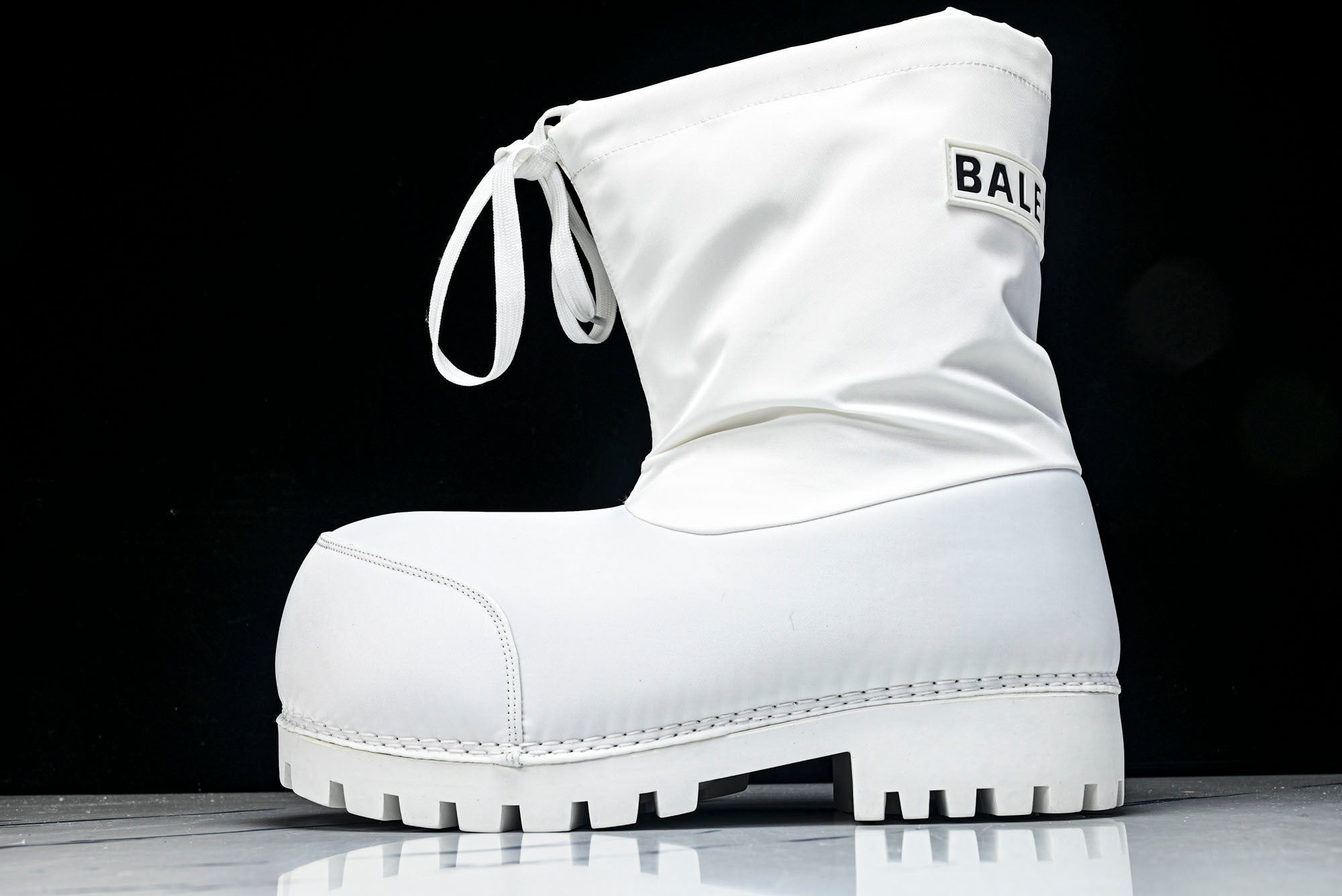 Вalenciaga Alaska Low Boot 'White'