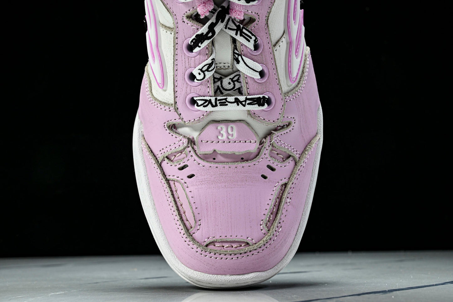 Вalenciaga Hamptons Worn-Out Sneaker 'White Pink'