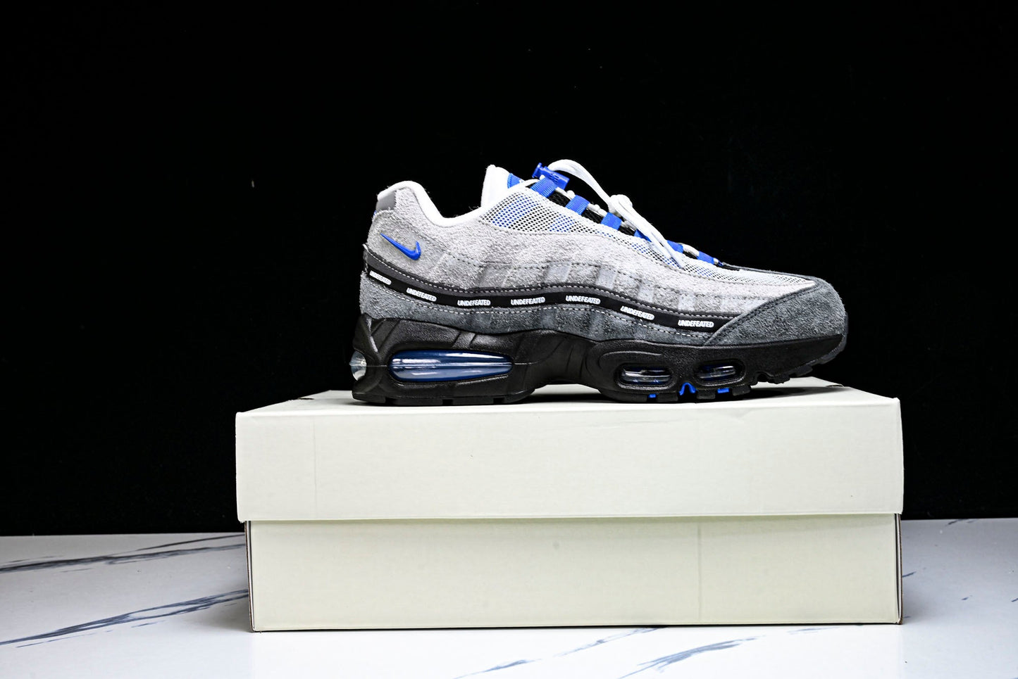 Undefeated x AM95 Geo Exclusive Pack 'Birmingham Hyper Cobalt'