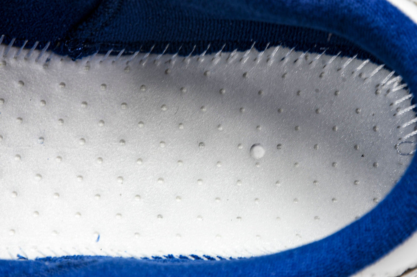 Вalenciaga Hamptons Worn-Out Sneaker 'White Blue'