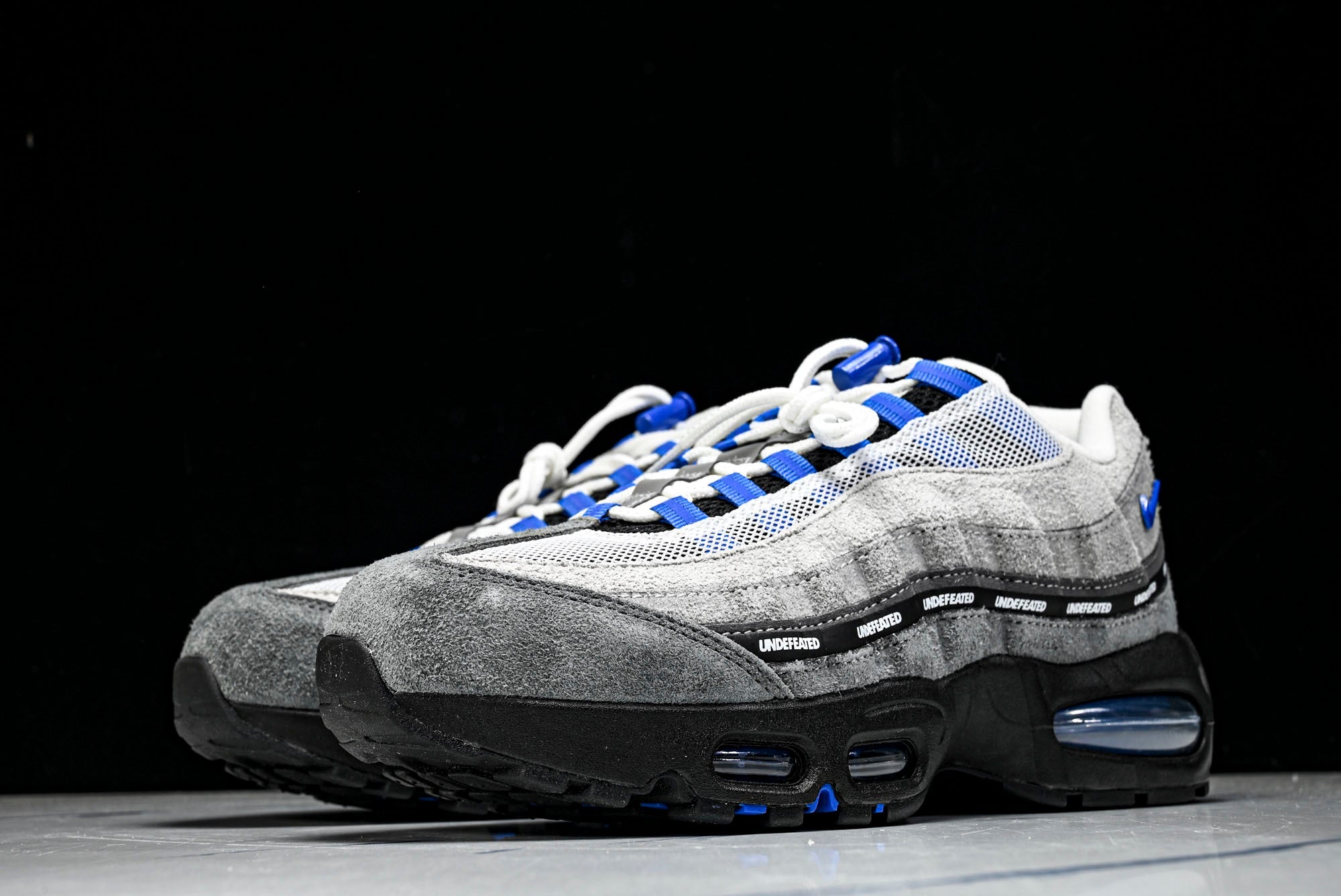 Undefeated x AM95 Geo Exclusive Pack 'Birmingham Hyper Cobalt'
