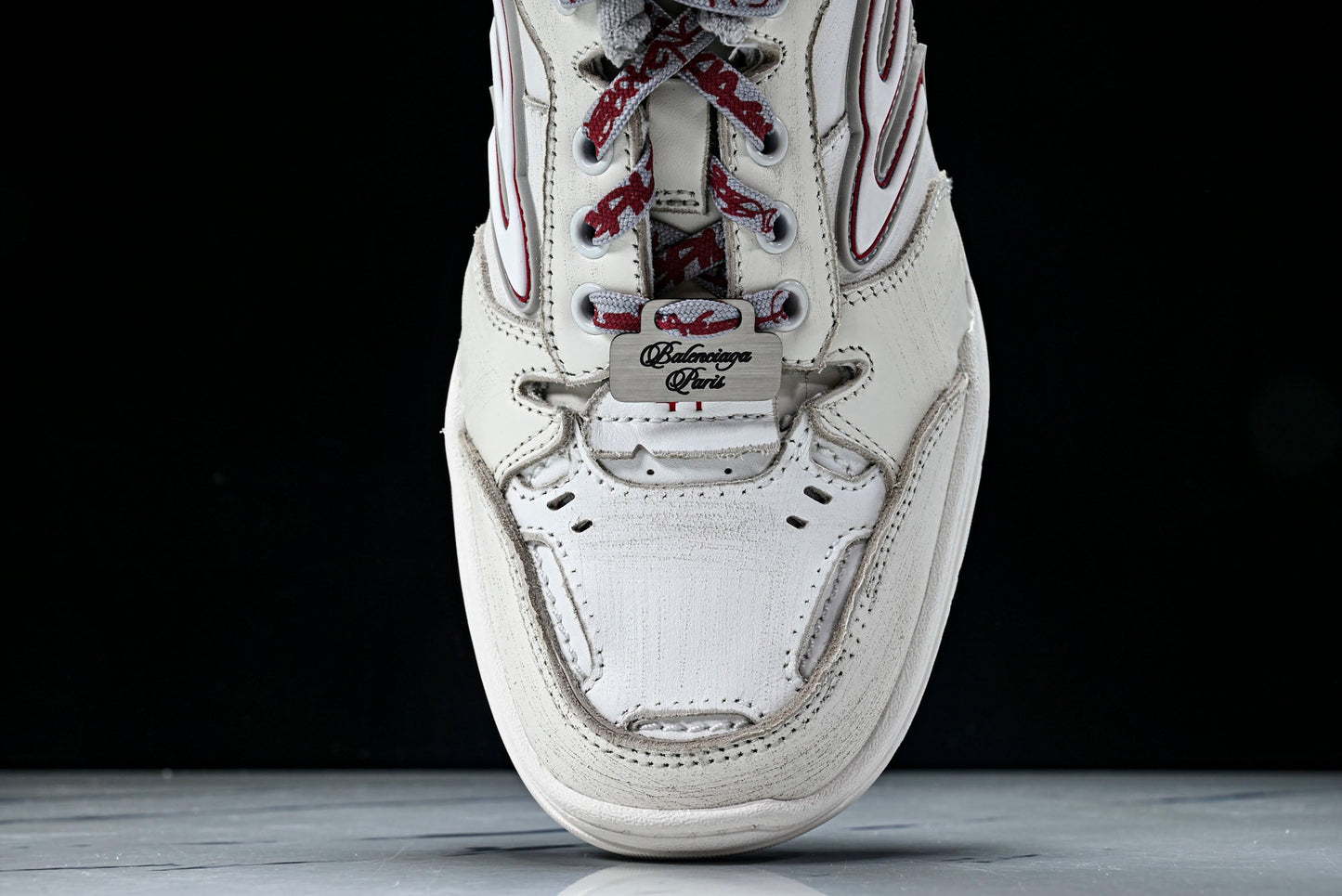 Вalenciaga Hamptons Worn-Out Sneaker 'Off-White Grey Red'