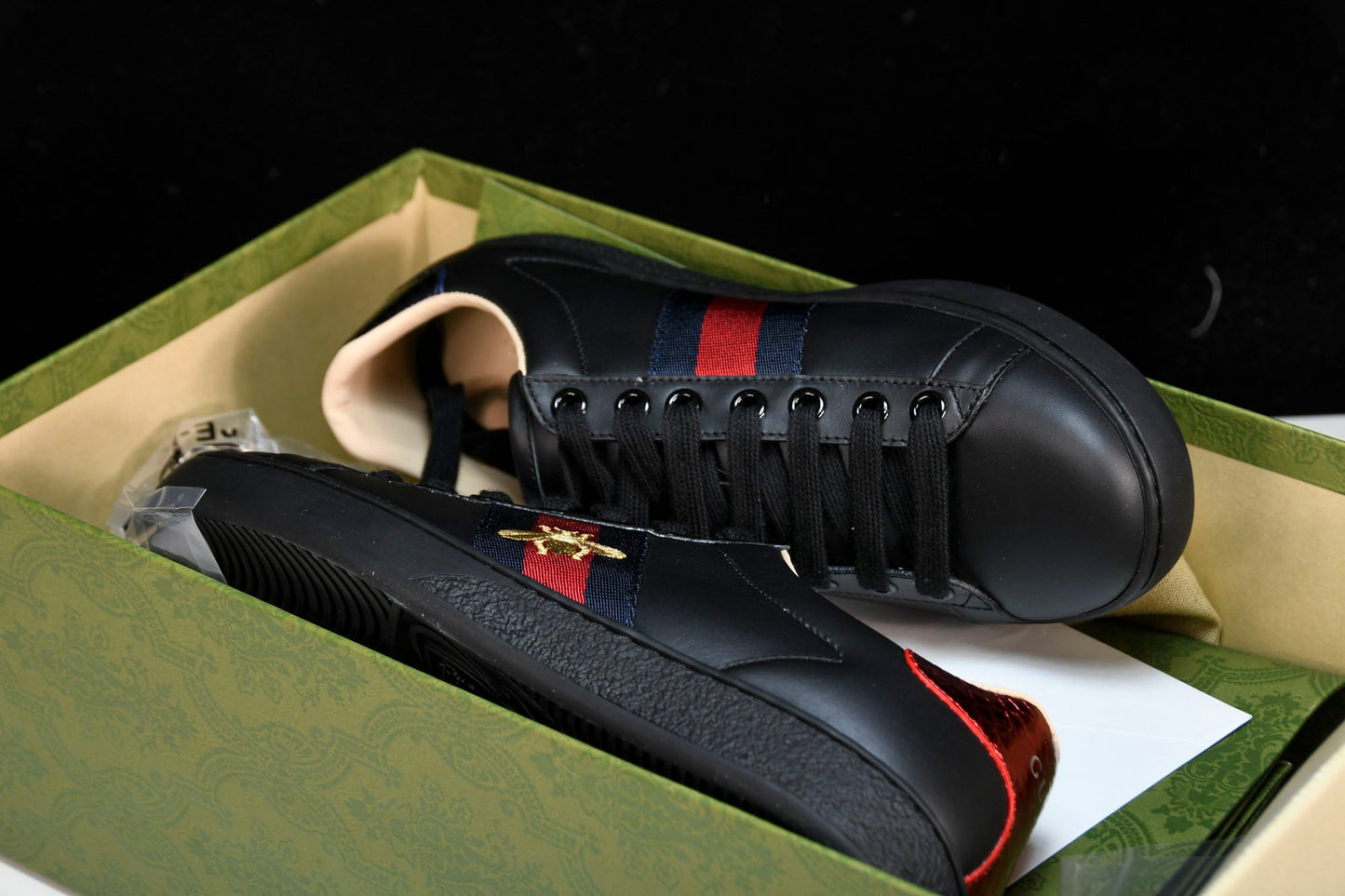 Guссi Ace 'Black Bee' - UK 11 / US 11.5 / EU 45