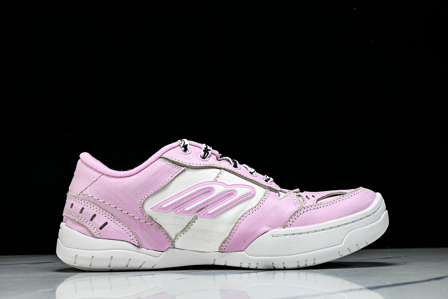 Вalenciaga Hamptons Worn-Out Sneaker 'White Pink'