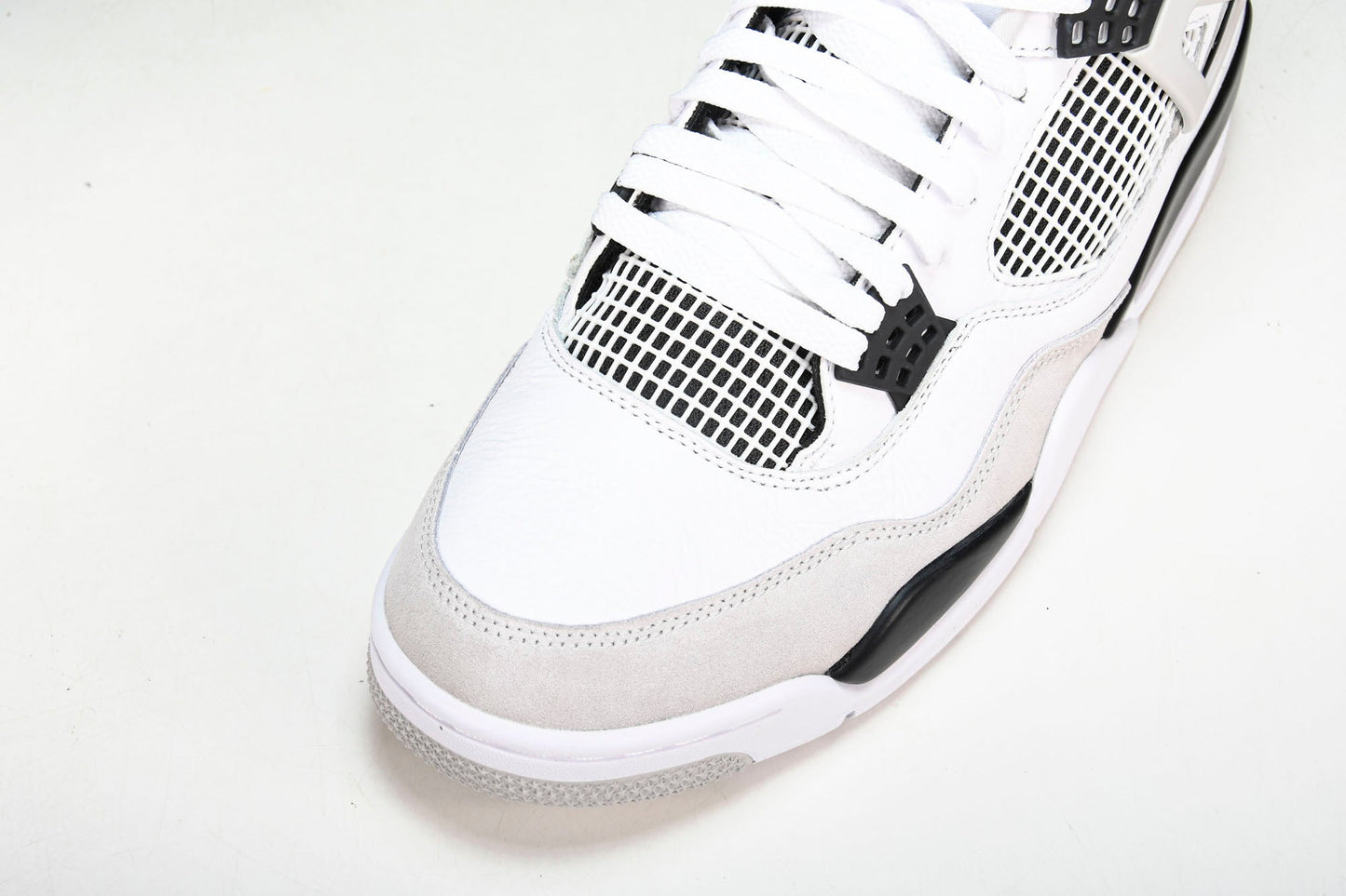 AJ4 Retro 'Military Black' - UK W 3 (M 3.5) / US W 5.5 (M 4) / EU 36