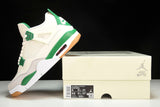 AJ4 Retro SB 'Pine Green' - UK W 5.5 (M 6) / US W 8 (M 6.5) / EU 39