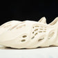 Yzy Foam RNNR 'Ararat'
