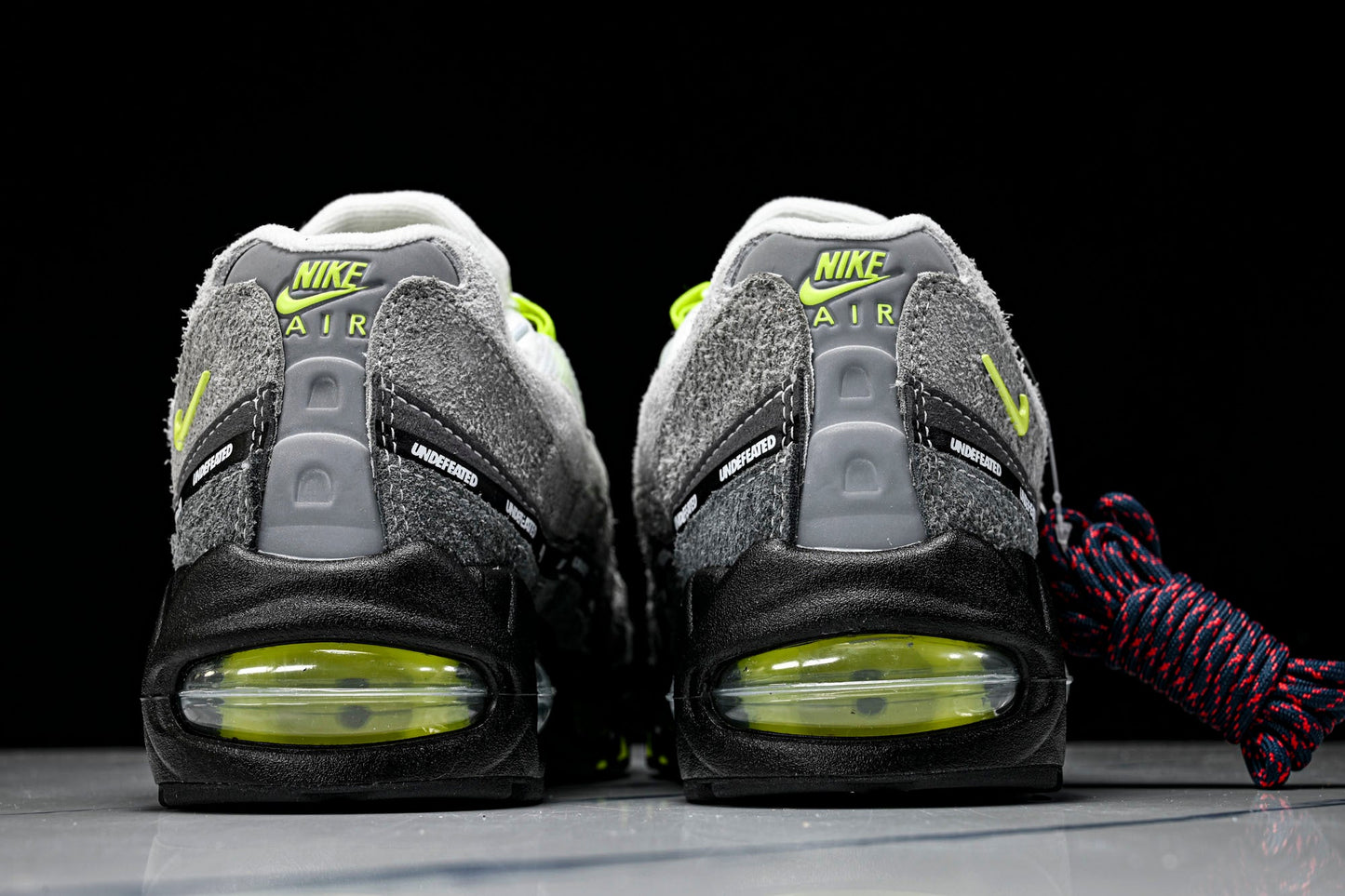 Undefeated x AM95 Geo Exclusive Pack 'NYC Neon'