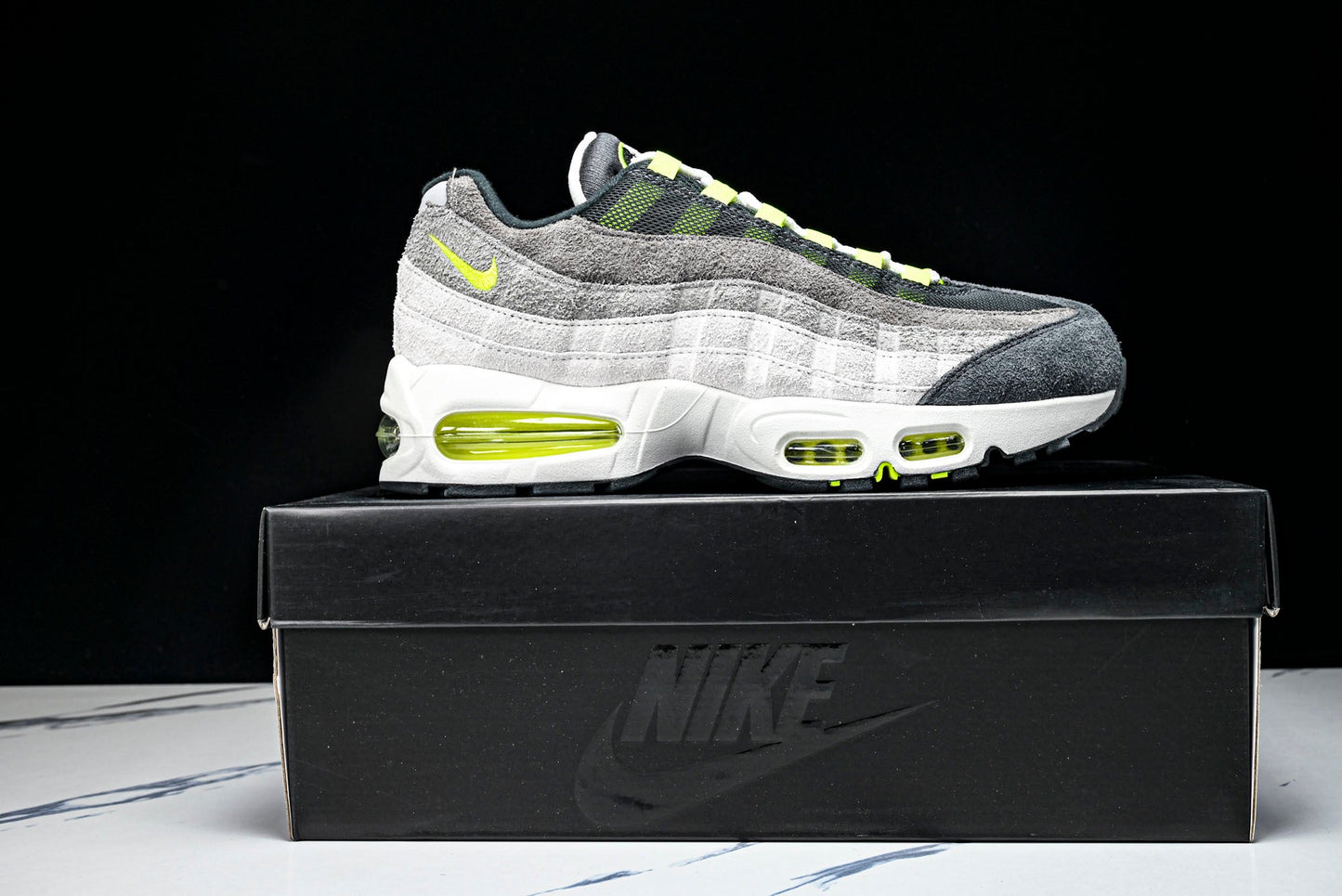 AM95 OG 'Reverse Gradient Neon'