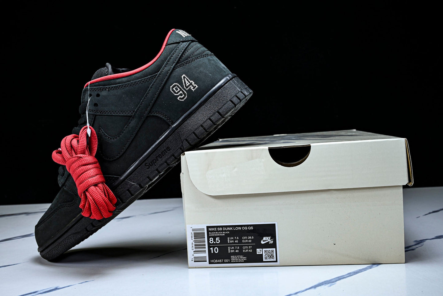 SB Dnk Low x Supreme 94 Black