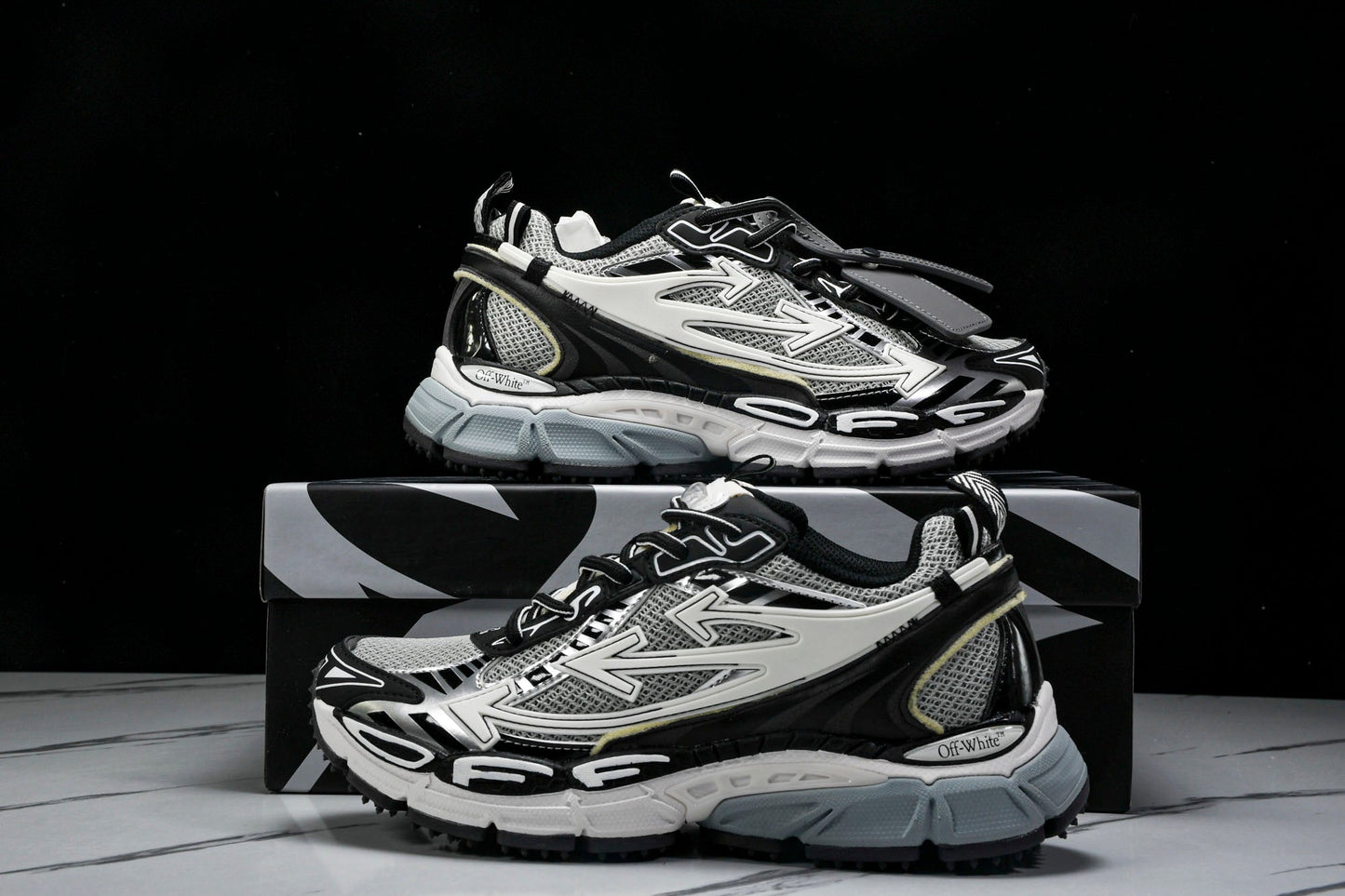 Off-White "Be Right Back" Sneaker 'Silver' - UK 10 / US 11 / EU 44