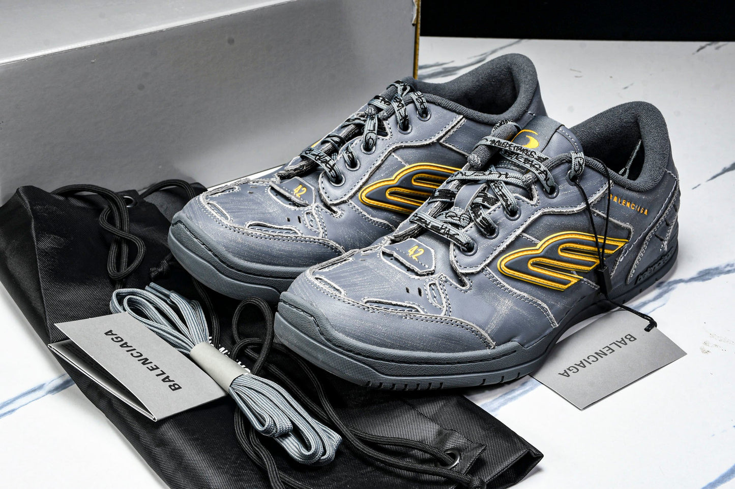 Вalenciaga Hamptons Worn-Out Sneaker 'Grey Yellow'