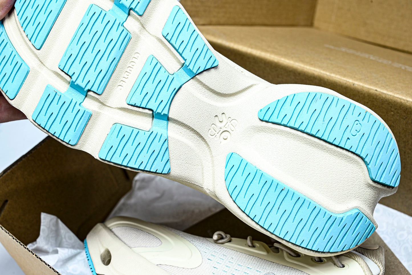 LOEWE × ON Cloudsolo 'Sand Turquoise'