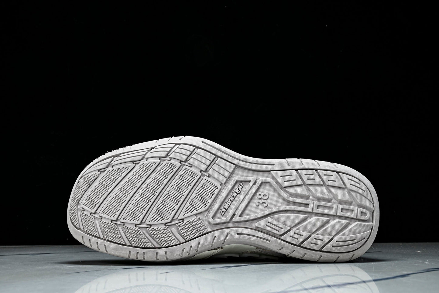 Вalenciaga Hamptons Worn-Out Sneaker 'Beige Green'