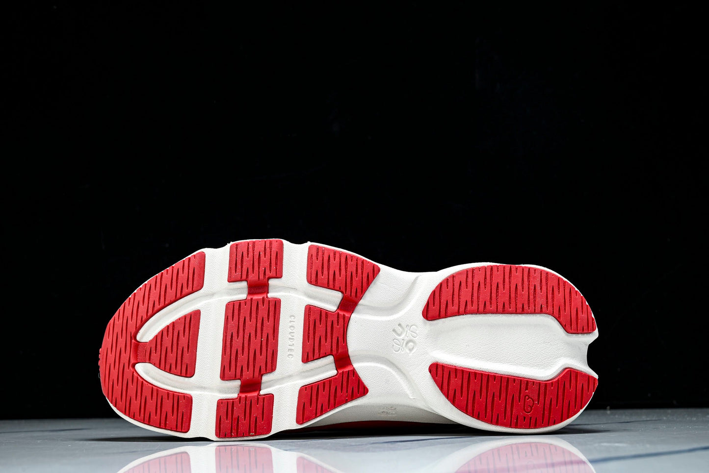 LOEWE × ON Cloudsolo 'Red White'
