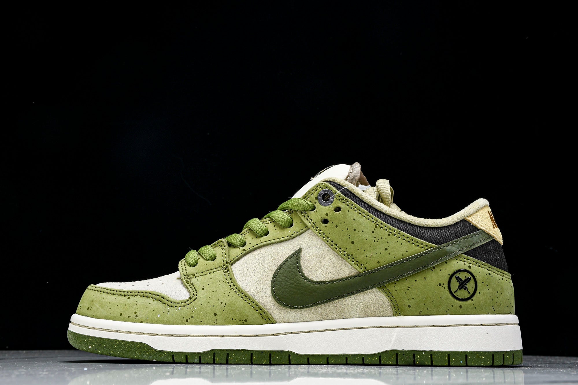 SB Dnk Low x Yuto Horigome 'Asparagus Matcha'