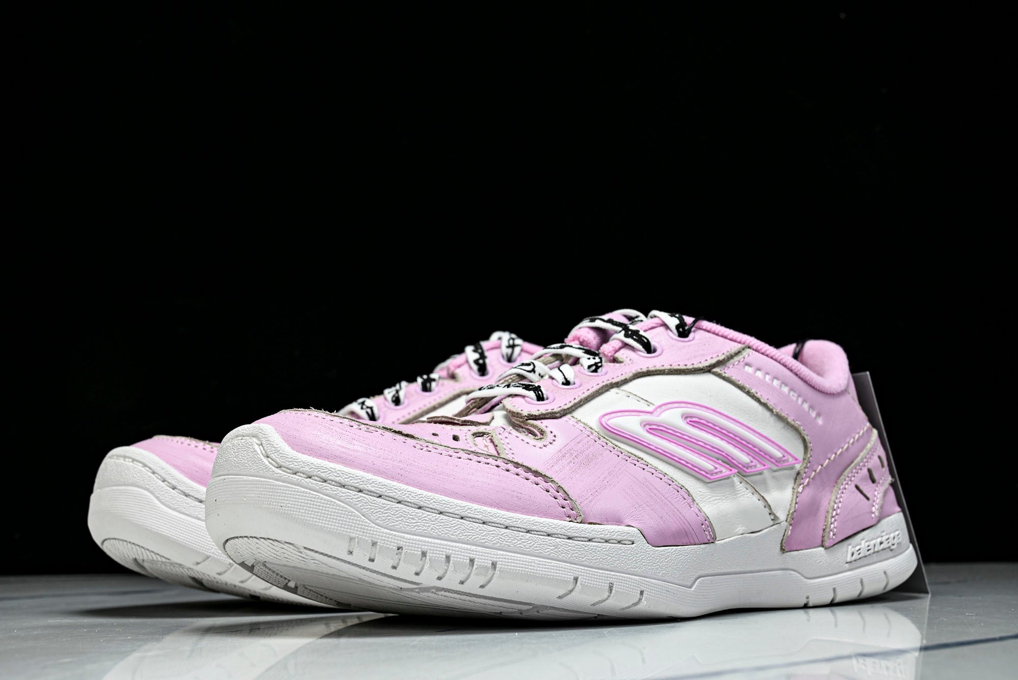 Вalenciaga Hamptons Worn-Out Sneaker 'White Pink'