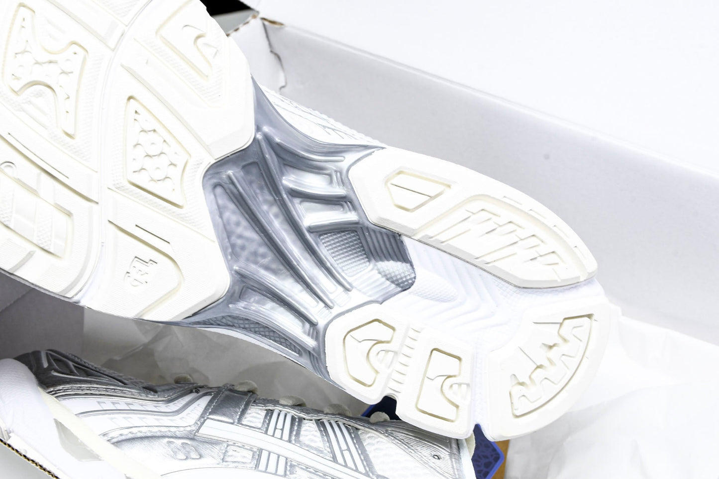 ASIСS Gel-Kayano 14 x JJJJound 'Silver White'