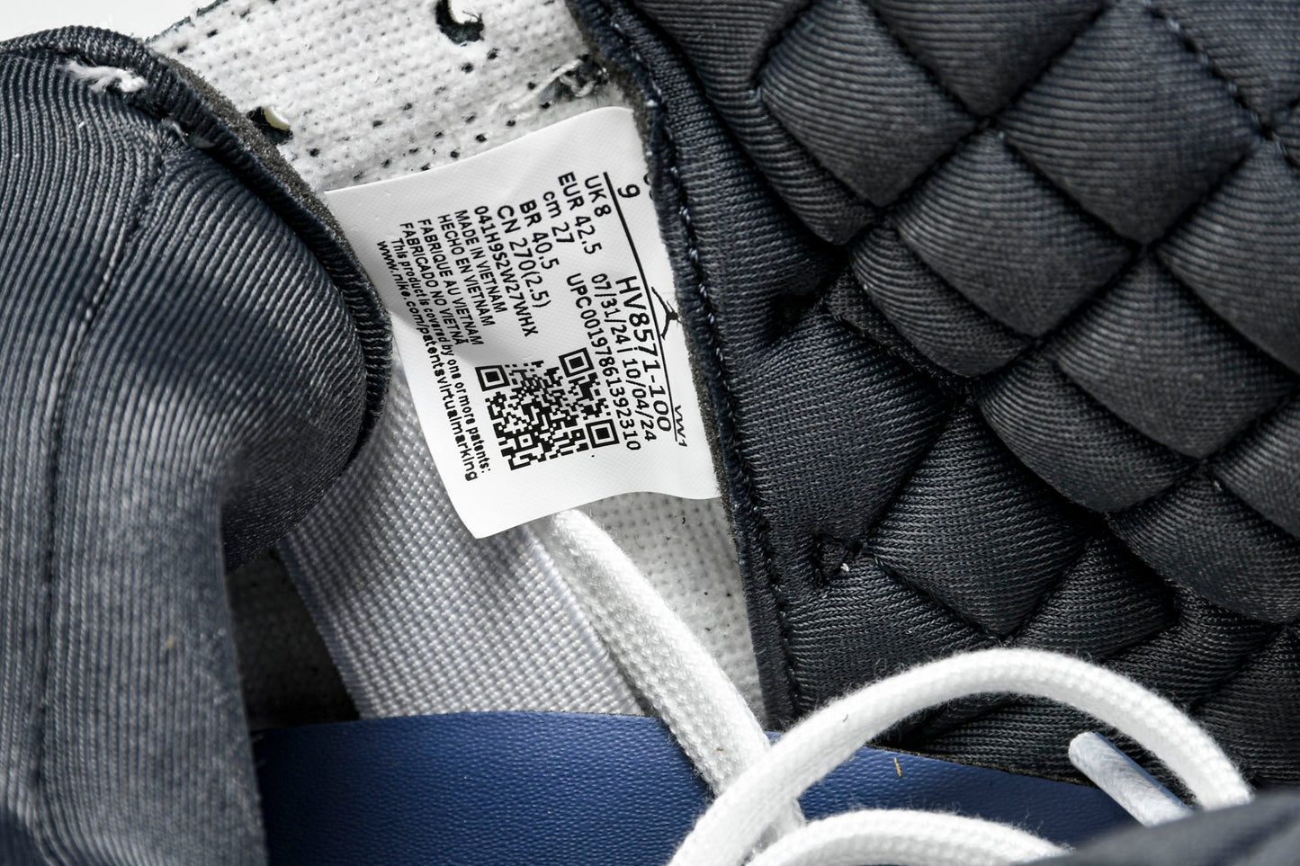 Jordan 3 Retro OG x A Ma Maniere 'Diffused Blue' - UK 7 / US 8 / EU 41