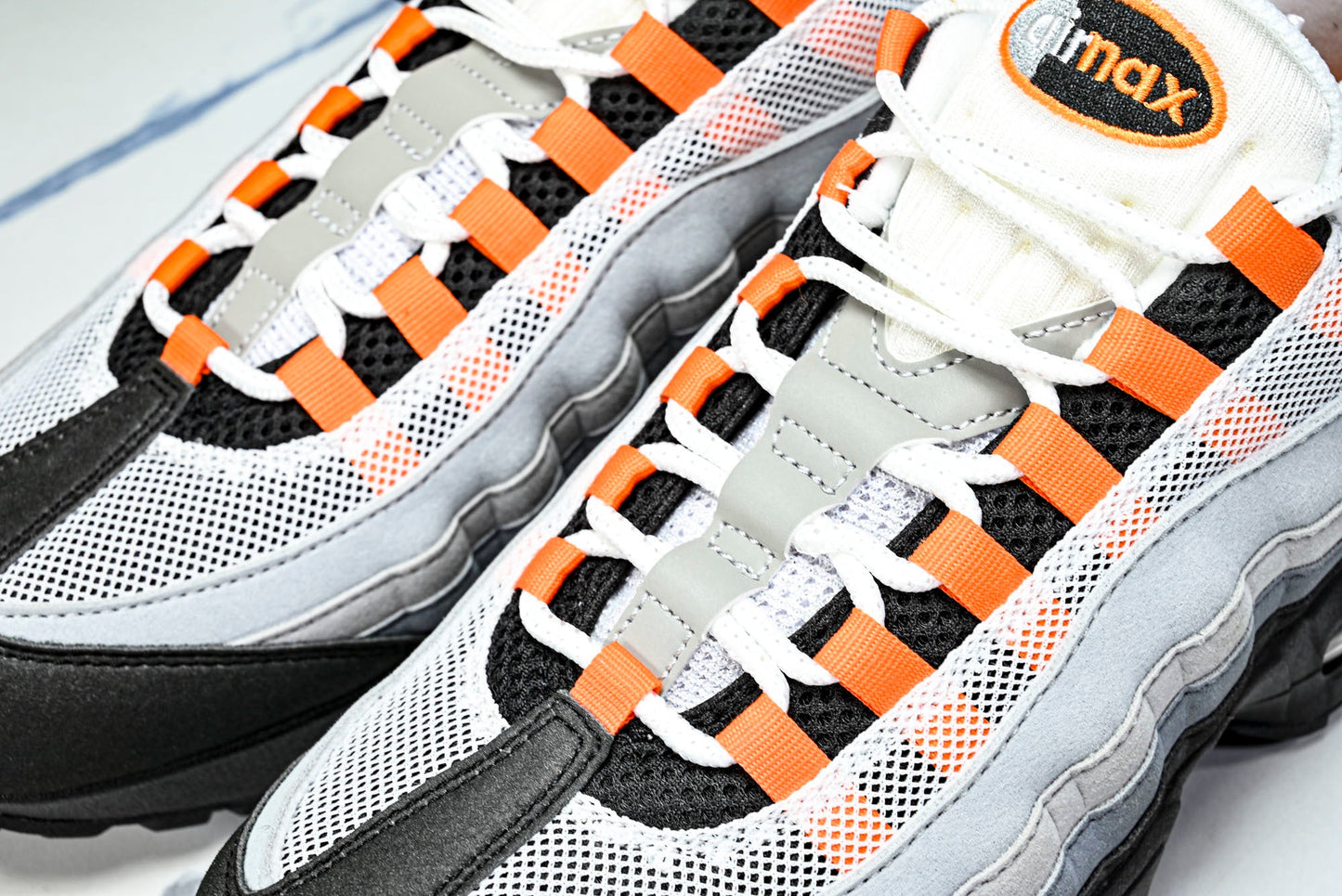 AM95 OG 'Bright Mandarin'