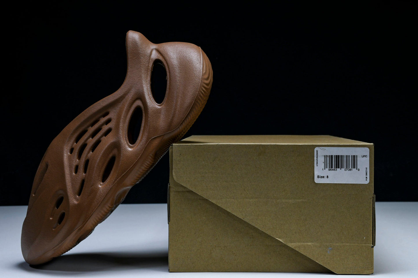 Yzy Foam RNNR 'Clay Red'
