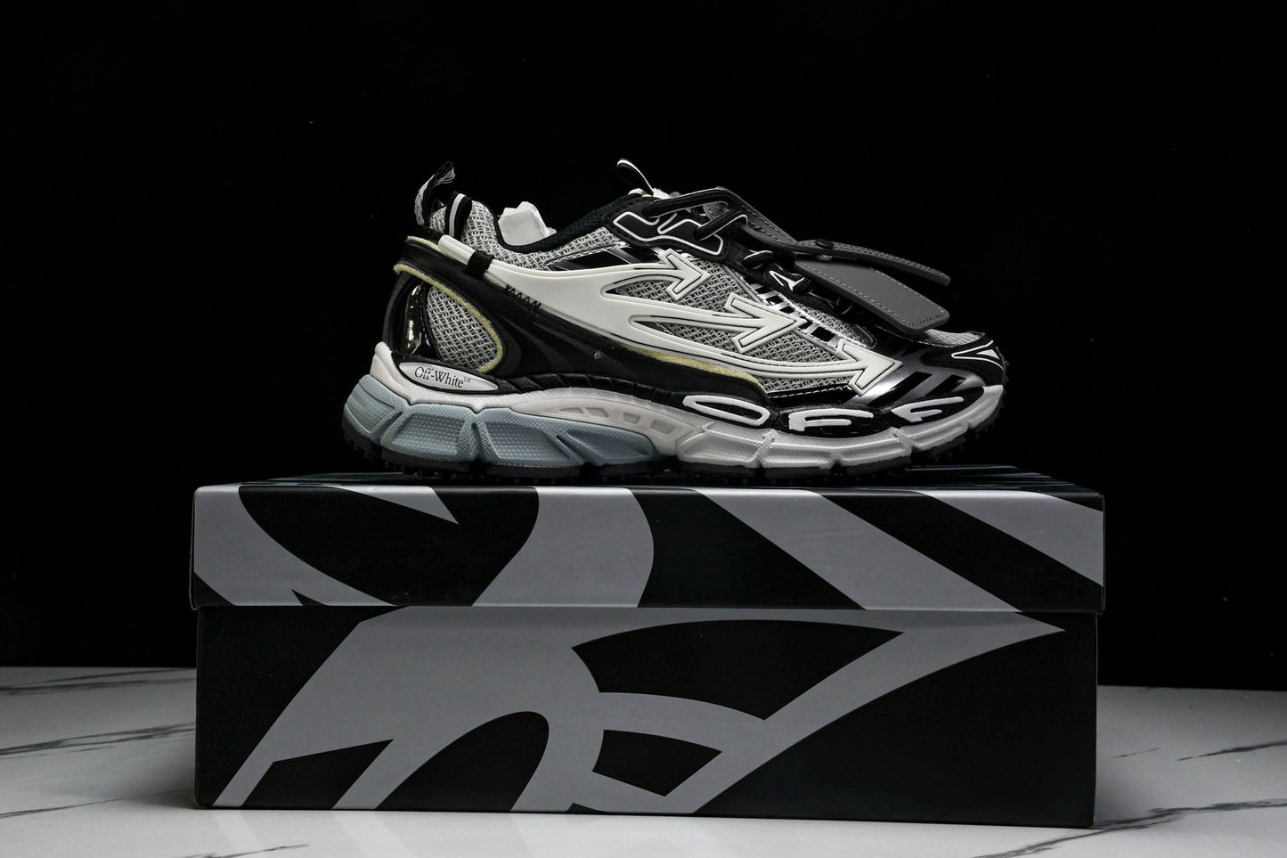 Off-White "Be Right Back" Sneaker 'Silver' - UK 10 / US 11 / EU 44