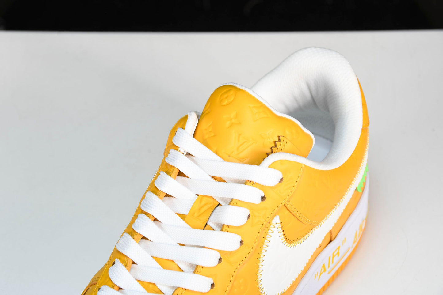 Louis Vuittоп x AF1 by Virgil Abloh 'Yellow' - UK 6 / US 7 / EU 41