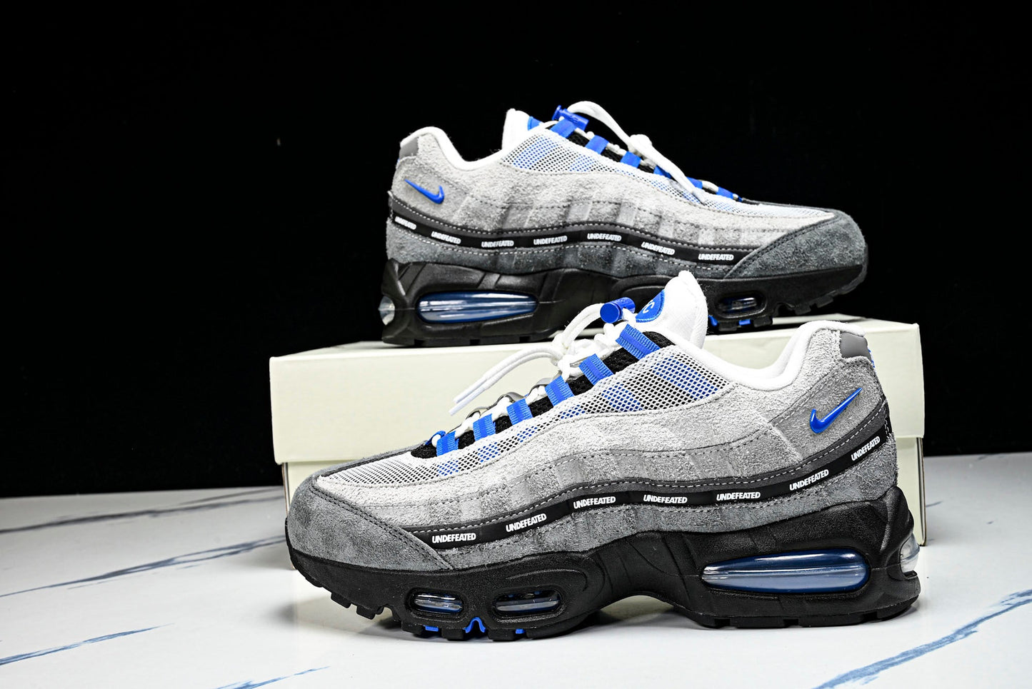 Undefeated x AM95 Geo Exclusive Pack 'Birmingham Hyper Cobalt'