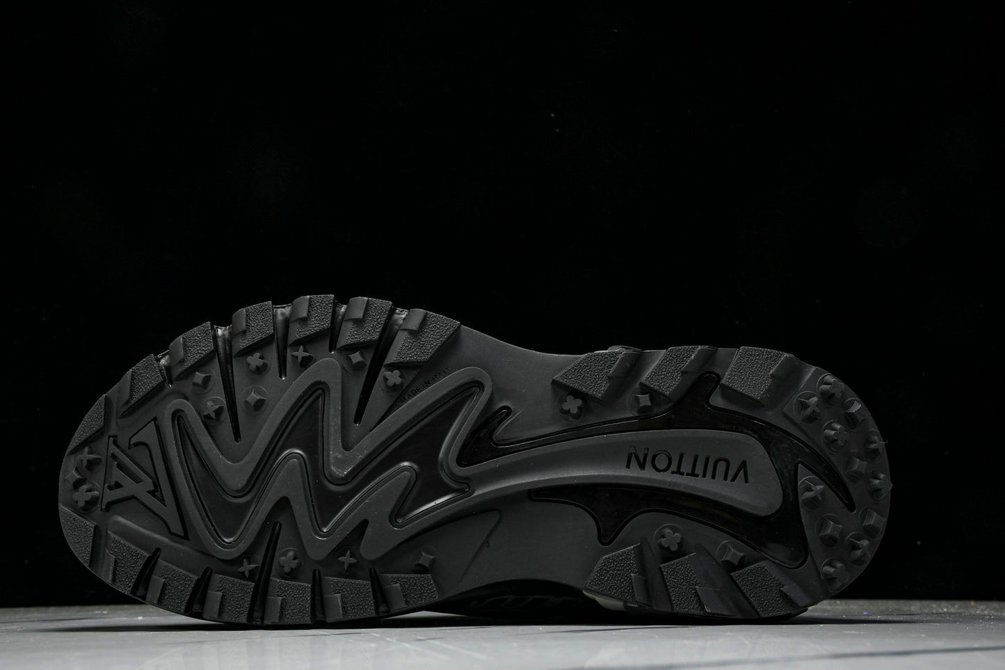 Louis Vuittоп Runner Tatic Sneaker 2.0 'Black'