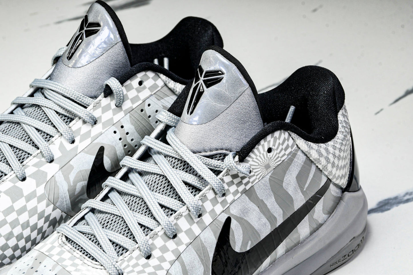 Kobe 5 Protro Demar Derozan PE 'Zebra'