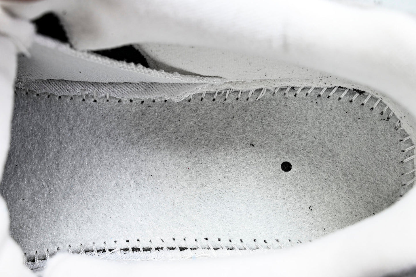 Undefeated x AM95 Geo Exclusive Pack 'Tokyo Bright Crimson'