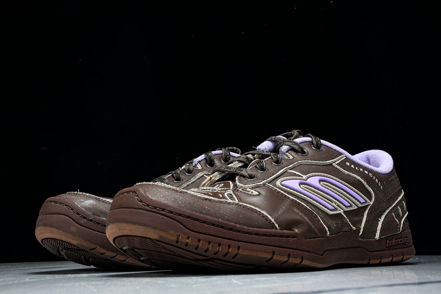 Вalenciaga Hamptons Worn-Out Sneaker 'Brown Lilac'