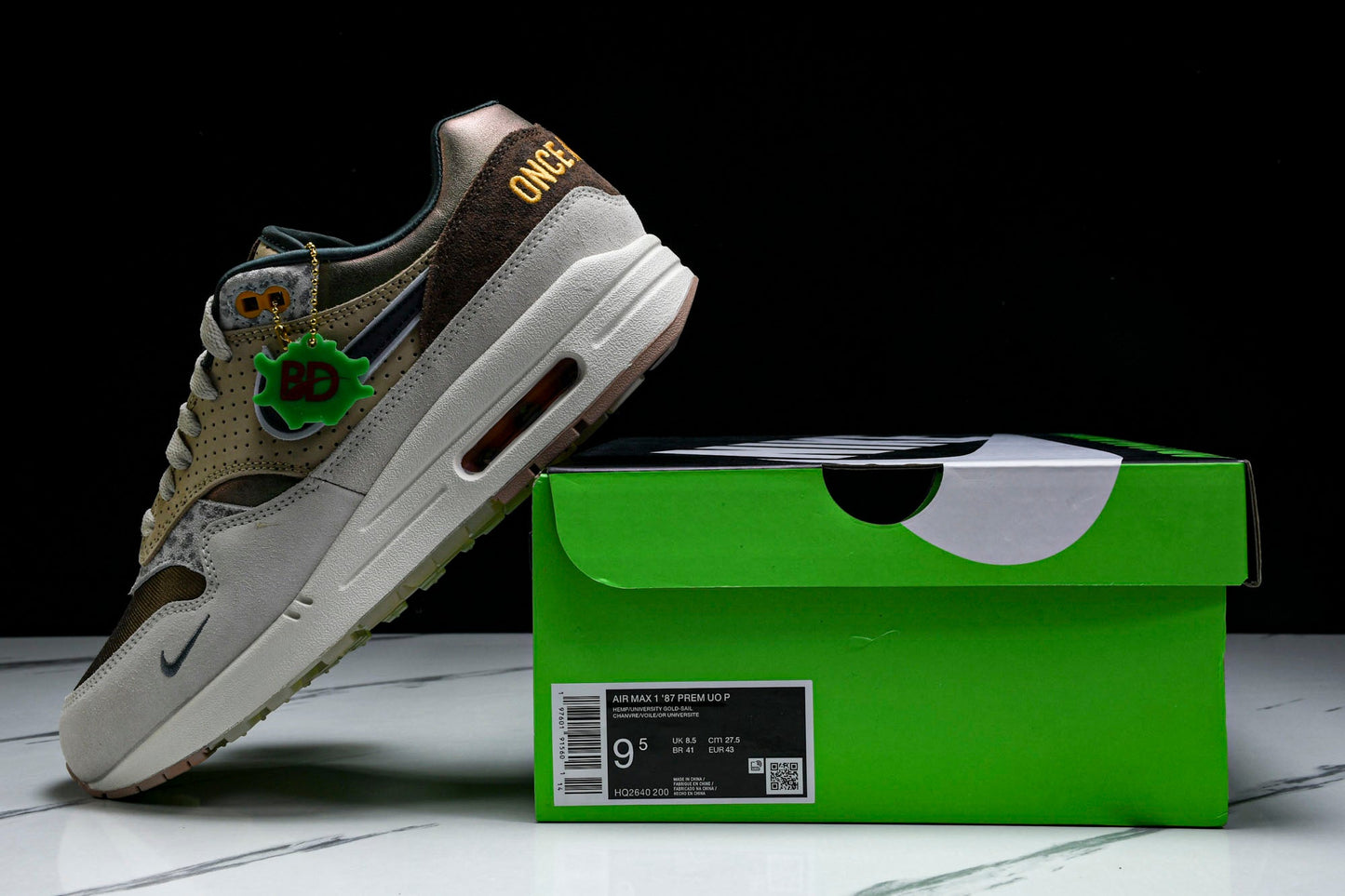 Division Street x AM1 '87 Premium University of Oregon PE - UK 9.5 / US 10.5 / EU 44.5
