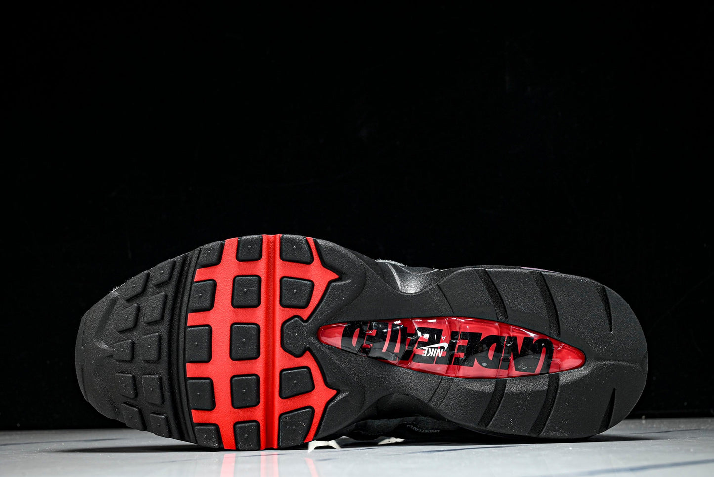 Undefeated x AM95 Geo Exclusive Pack 'Tokyo Bright Crimson'