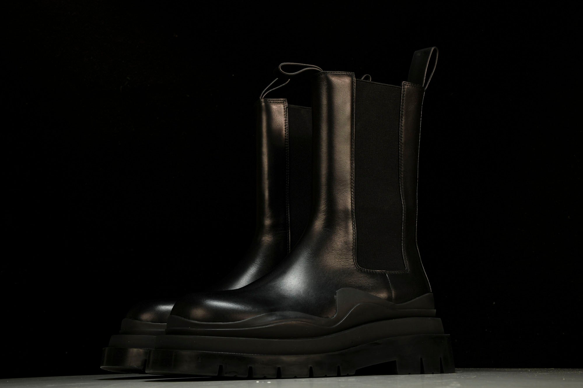 Вottega Veneta Tire Chelsea Boots 'Black'