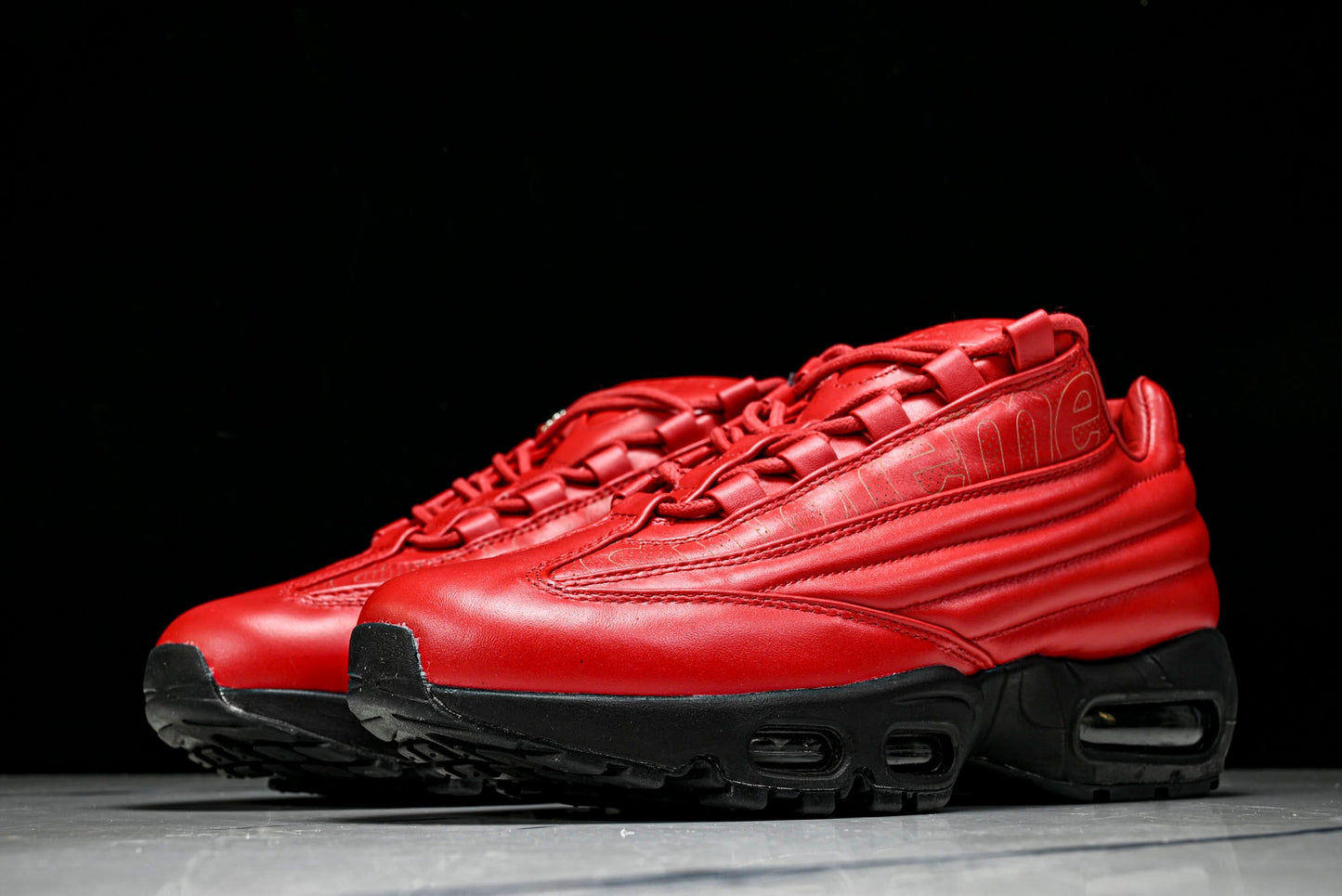 Supreme x AM95 Lux 'Gym Red'