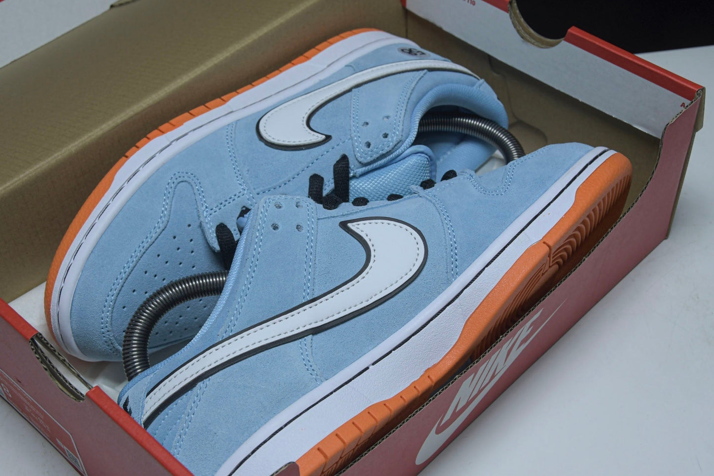 Dnk Low Pro SB 'Gulf' - UK 4.5 (W 4) / US 5 (W 6.5) / EU 37.5