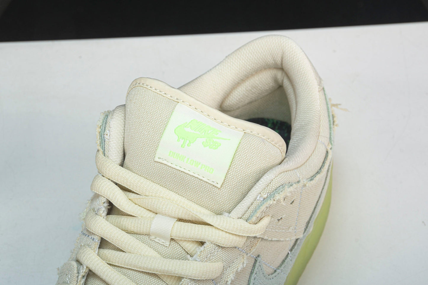 Dnk Low SB 'Mummy' - UK 6.5 / US 7.5 / EU 40.5