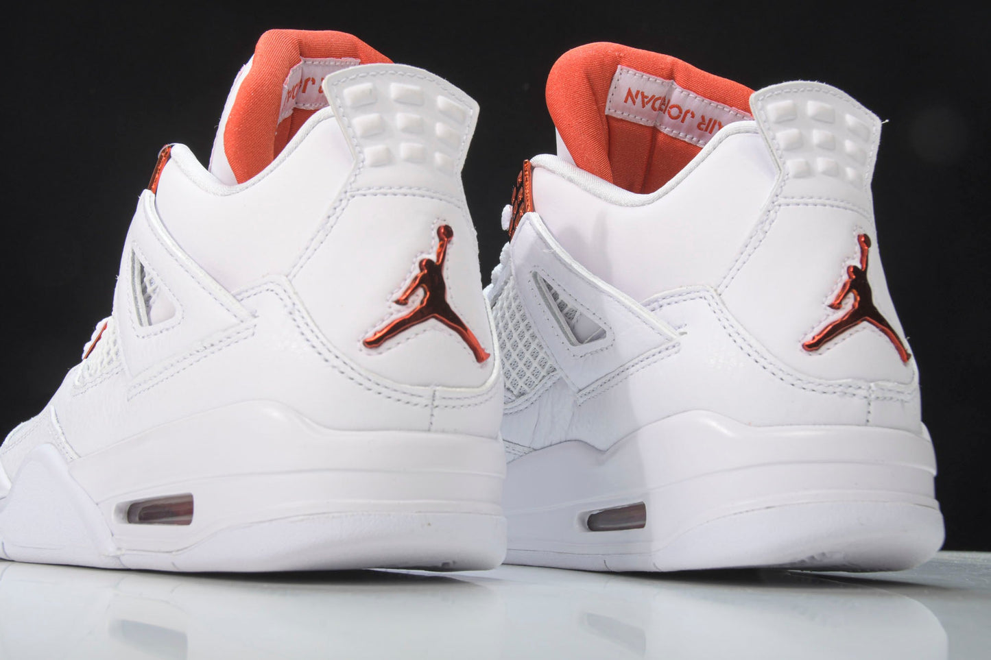 AJ4 Retro OG 'Orange Metallic' - UK 9.5 / US 10.5 / EU 44.5